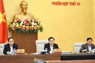 Quốc hội “thúc” tiến độ giải ngân gói hỗ trợ phục hồi kinh tế
