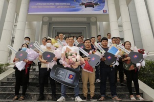 Tập đoàn Xăng dầu Việt Nam trao giải Chương trình "Thanh toán thông minh - Lợi ích đồng hành"