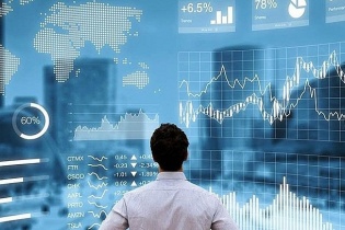­Mở "đường máu" cho doanh nghiệp và bức tranh chứng khoán quý III