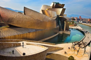 Công trình văn hóa - "Thánh đường nghệ thuật" hay vị thế của một quốc gia?