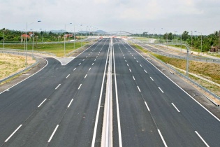 Chính phủ quyết định thành lập Hội đồng thẩm định dự án Đường liên kết vùng