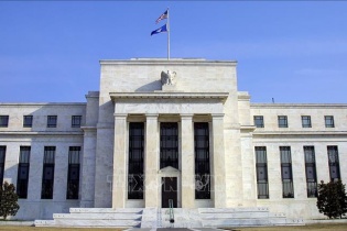 Fed phát đi tín hiệu bắt đầu hạ lãi suất vào năm 2024 