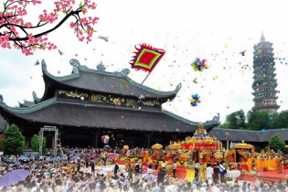 Chùa Hương: Điểm đến tâm linh non nước hữu tình