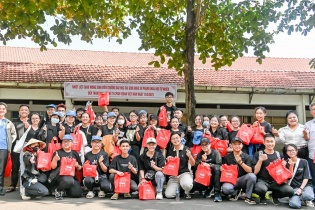 Vedan Việt Nam chào đón hai đoàn sinh viên đến tham quan công ty