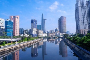Chung cư đắt khách, nhà phố ế ẩm tại khu vực phía Nam