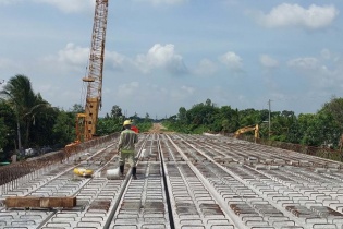 Tập trung gỡ vướng, triển khai các dự án trọng điểm ngành giao thông vận tải