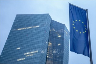 ECB tăng lãi suất lần thứ 10 liên tiếp lên mức cao kỷ lục kể từ khi đồng euro ra đời