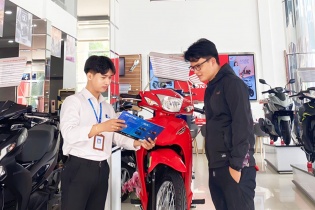 Mcredit ưu đãi trả góp từ 747.000 đồng/tháng cho khách hàng mua xe máy Honda