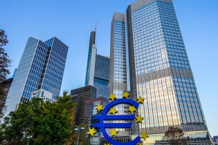 ECB: Tình trạng suy yếu của lĩnh vực bất động sản thương mại tại Eurozone có thể kéo dài