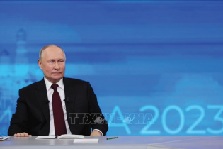 Tổng thống Nga giao lưu trực tuyến với người dân: Tập trung vào phục hồi kinh tế và quan hệ quốc tế