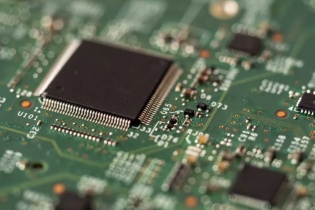Chính phủ Mỹ cấp khoản đầu tư 162 triệu USD cho Microchip, đẩy mạnh sản xuất chip trong nước