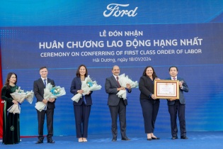Ford Việt Nam được trao tặng Huân chương Lao động hạng Nhất