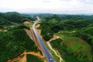 Triển khai thí điểm một số chính sách đặc thù về đầu tư xây dựng công trình đường bộ