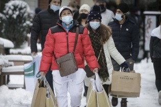 Canada: Nợ vay tiêu dùng đạt mức cao kỷ lục 1.800 tỷ USD