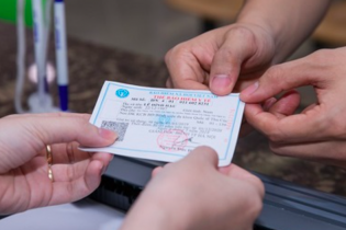 Có giải pháp phù hợp đảm bảo 100% người cao tuổi có thẻ bảo hiểm y tế