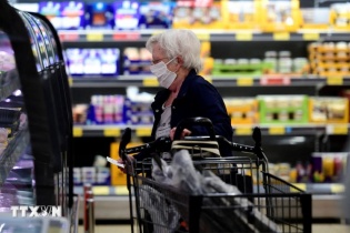 Eurozone: Nền kinh tế thoát khỏi suy thoái, lạm phát dần ổn định