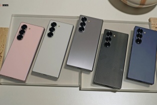 Samsung Galaxy Z Fold 6 có mấy màu? Hướng dẫn bạn chọn màu sắc theo phong thủy