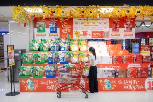 Thủ tướng chỉ đạo tiếp tục đẩy mạnh phát triển thị trường trong nước, kích cầu tiêu dùng dịp Tết