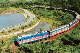 Thành lập Hội đồng thẩm định Báo cáo nghiên cứu tiền khả thi Dự án tuyến đường sắt Lào Cai - Hà Nội - Hải Phòng
