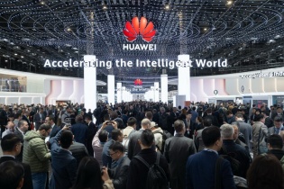 Huawei hỗ trợ các nhà mạng tái định hình hoạt động kinh doanh, cơ sở hạ tầng và O&M bằng AI