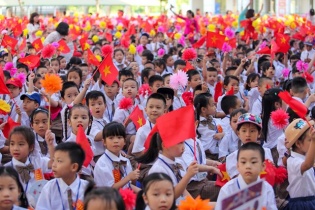 Đẩy mạnh phổ cập giáo dục, phân luồng học sinh trong giáo dục phổ thông