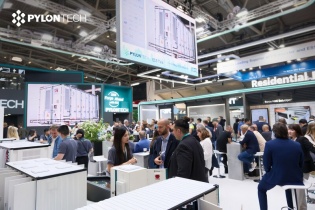 Pylontech ra mắt các giải pháp lưu trữ năng lượng C&I mới tại Intersolar 2025