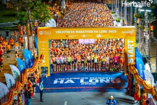 Herbalife Việt Nam đồng hành cùng giải chạy VnExpress Marathon Hạ Long năm thứ ba liên tiếp