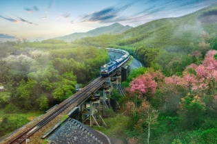 Tổ chức lễ động thổ, khởi động dự án tuyến đường sắt Lào Cai - Hà Nội - Hải Phòng trong năm 2025