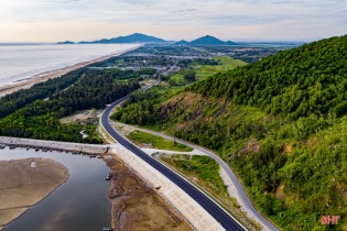 Thủ tướng chỉ đạo đẩy nhanh tiến độ xây dựng hệ thống đường bộ ven biển