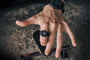 Casio ra mắt mẫu G-SHOCK kích thước bằng chiếc nhẫn