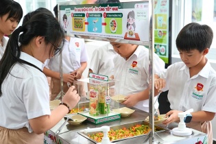 Giáo dục dinh dưỡng hình thành từ nhận thức đến thói quen ăn rau cho trẻ 