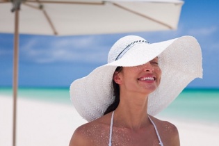 Những tai nạn bất ngờ khi đi tắm biển và cách ứng phó