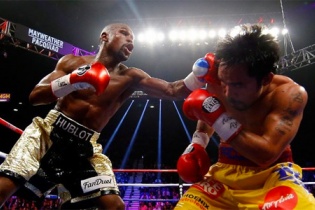 Võ sĩ Pacquiao xin tiêm thuốc giảm đau trước trận đấu thế kỷ