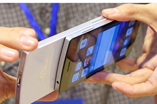 Smartphone bản địa mơ cạnh tranh với Apple, Samsung