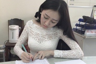 Chân dài Huỳnh Thúy Anh khoe thành tích ăn chơi bị dân mạng "ném đá" tơi bời