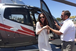 Khánh My tham quan Las Vegas bằng trực thăng