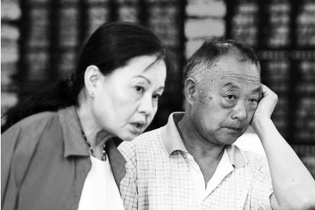 Chứng khoán Trung Quốc: Mù chữ cũng... đầu tư 