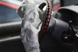 Cảnh báo túi khí ‘hết đát’ - kẻ sát nhân trên ôtô