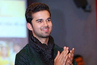 Nam diễn viên chính phim Cô dâu 8 tuổi làm fan Việt mê mẩn