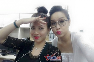 Biên tập viên Trúc Mai và Ngọc Trinh bức xúc vì bị lộ mức lương