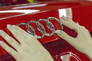 Hãng Audi lập liên minh sản xuất ôtô điện cạnh tranh với Tesla