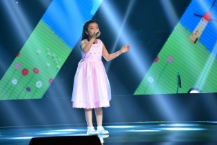 Giọng hát Việt nhí: 4 giám khảo nức lời khen với giọng ca opera