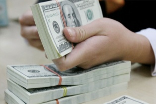 Thị trường ngoại hối quốc tế tiếp tục tạo áp lực lên đồng Việt Nam