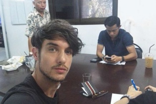 Nam diễn viên Australia bị nhầm là kẻ đánh bom ở Bangkok