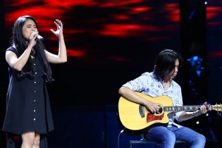 Bán kết Giọng hát Việt: Thu Phương thẳng tay loại Kiều Anh