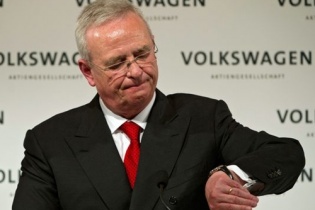 CEO Volkswagen từ chức sau khi hãng này vướng gian lận xử lý khí thải