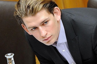 Ngoại trưởng Áo Sebastian Kurz đẹp trai như tài tử điện ảnh