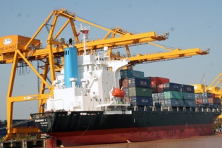 Việt Nam mời nhà đầu tư nước ngoài mua cổ phần doanh nghiệp nhà nước