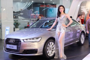 Ngắm chân dài tại triển lãm ôtô quốc tế Việt Nam 2015 (phần 2)