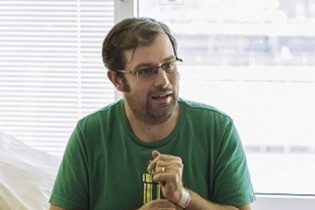 Người đàn ông thoát chết hy hữu trong cả hai vụ khủng bố kinh hoàng 11/9 và Paris